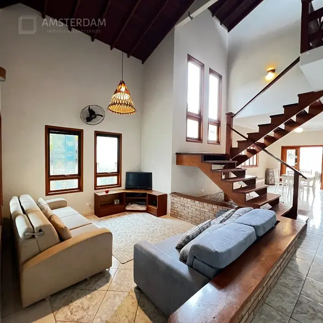 Foto 2 de Casa de Condomínio com 4 quartos à venda, 240m2 em Bertioga - SP