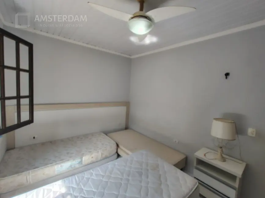 Foto 6 de Casa com 2 quartos à venda, 127m2 em Bertioga - SP