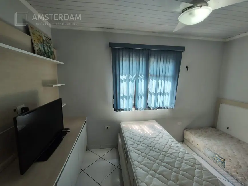 Foto 5 de Casa com 2 quartos à venda, 127m2 em Bertioga - SP