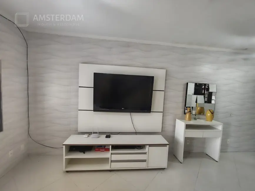 Foto 9 de Casa com 2 quartos à venda, 127m2 em Bertioga - SP