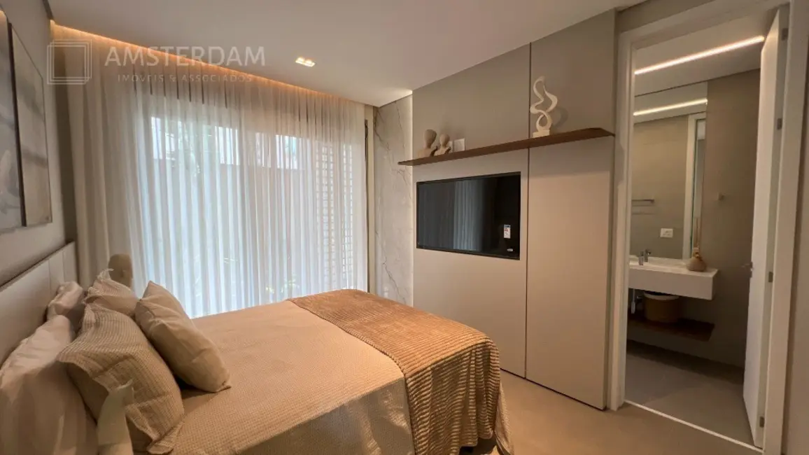 Foto 2 de Casa de Condomínio com 7 quartos à venda, 618m2 em Bertioga - SP