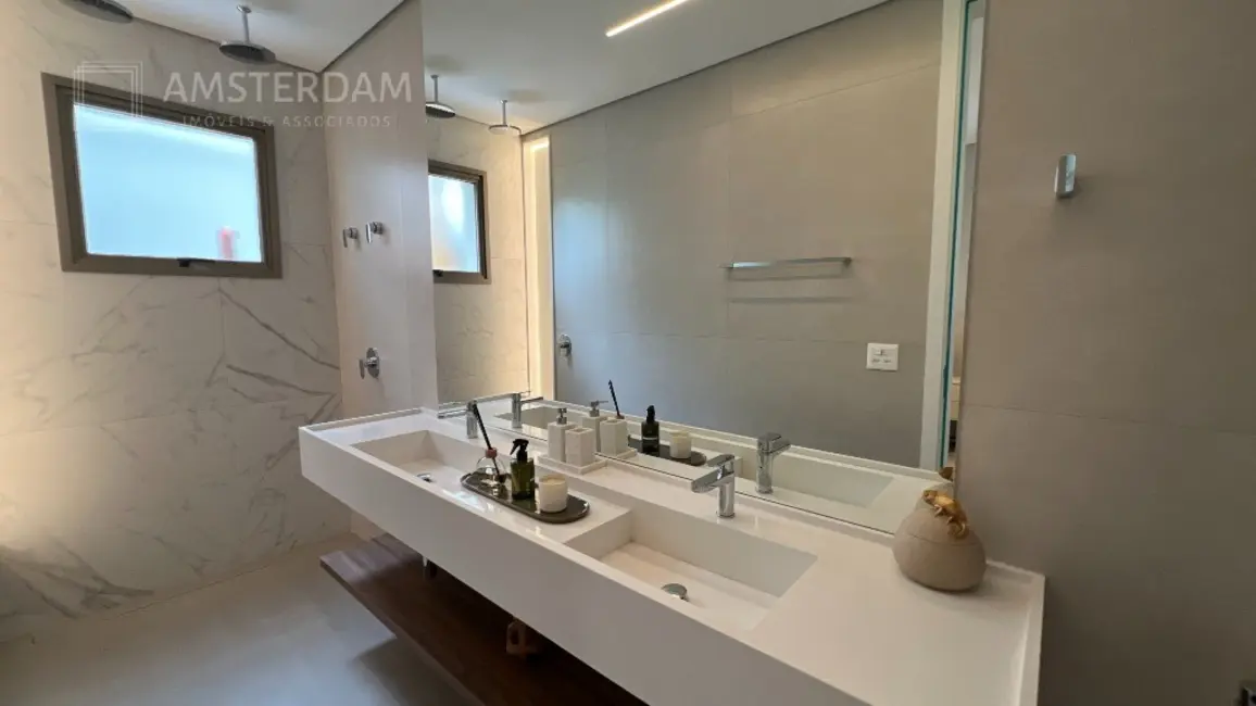 Foto 3 de Casa de Condomínio com 7 quartos à venda, 618m2 em Bertioga - SP