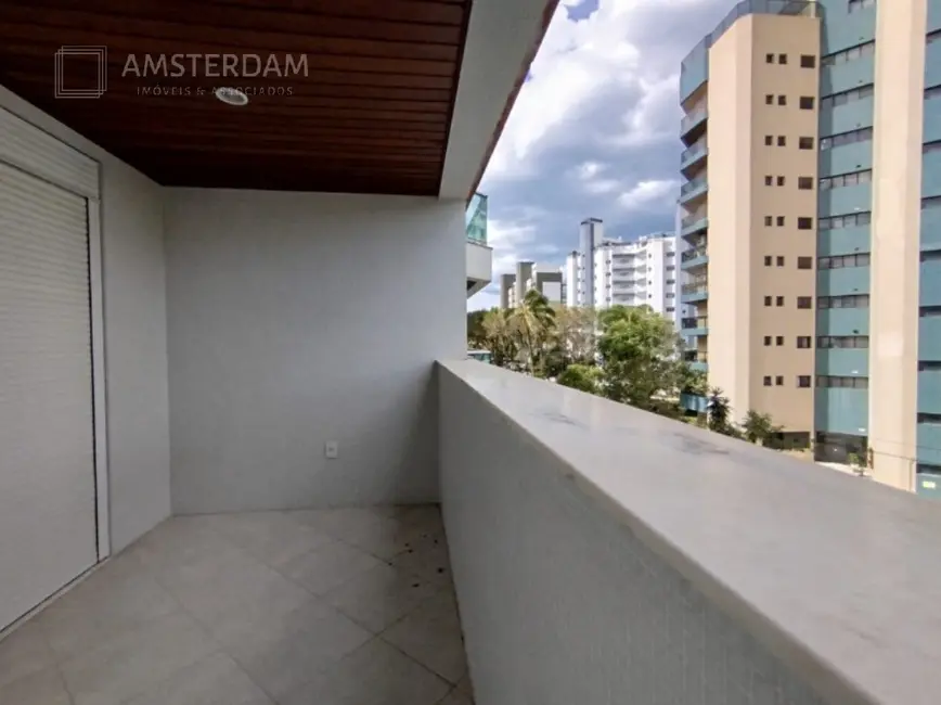 Foto 4 de Apartamento com 4 quartos à venda, 143m2 em Bertioga - SP