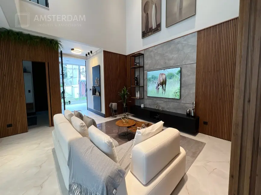 Foto 2 de Casa de Condomínio com 5 quartos à venda, 405m2 em Bertioga - SP