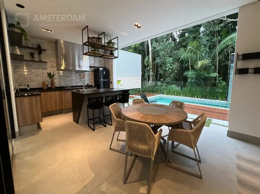 Foto 4 de Casa de Condomínio com 5 quartos à venda, 405m2 em Bertioga - SP