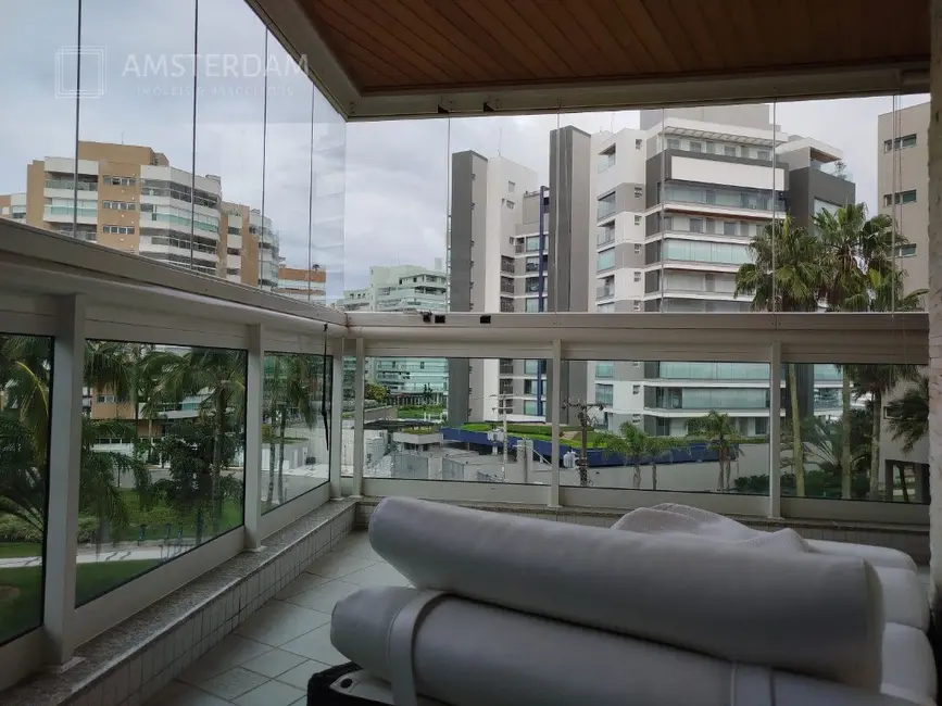 Foto 5 de Apartamento com 5 quartos à venda, 197m2 em Bertioga - SP