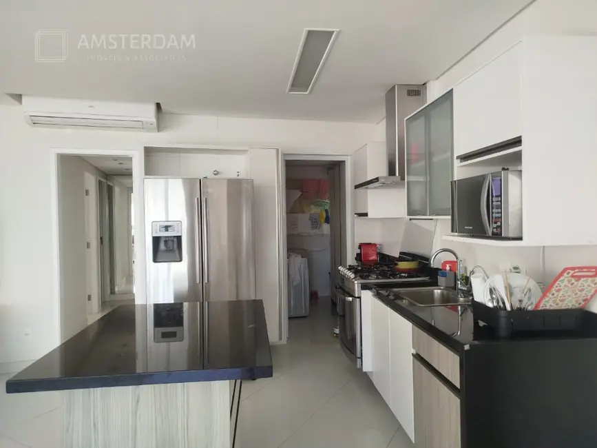 Foto 3 de Apartamento com 3 quartos à venda, 141m2 em Bertioga - SP