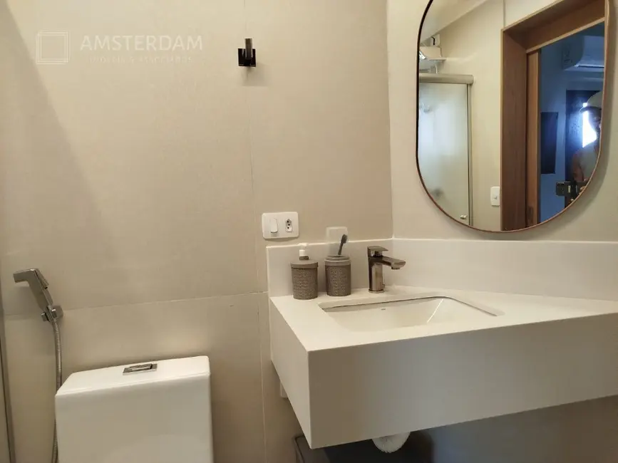 Foto 9 de Apartamento com 4 quartos à venda, 146m2 em Bertioga - SP