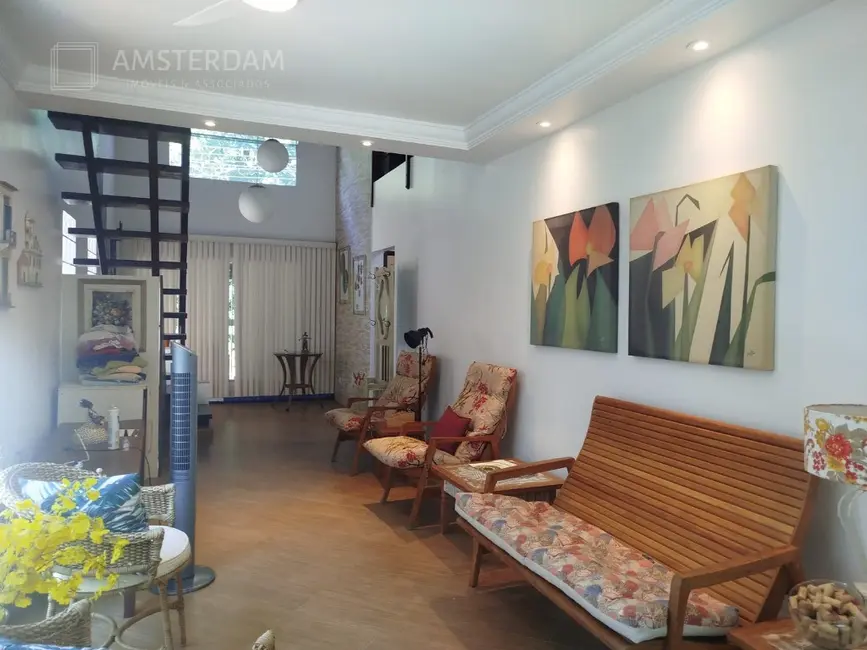 Foto 9 de Casa de Condomínio com 4 quartos à venda, 210m2 em Bertioga - SP