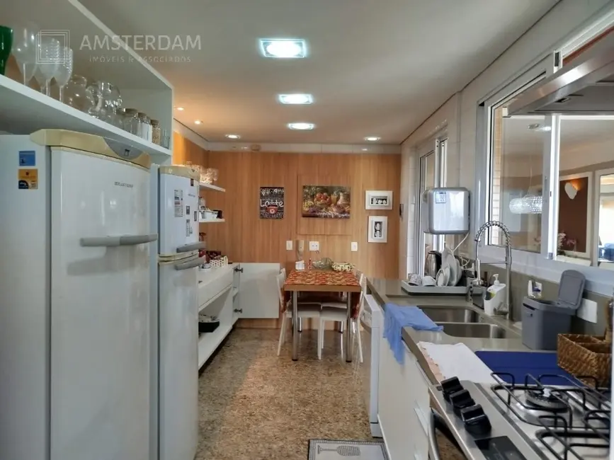 Foto 6 de Apartamento com 4 quartos à venda, 240m2 em Bertioga - SP