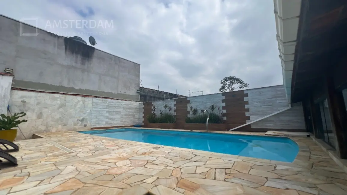 Foto 1 de Casa com 2 quartos à venda, 265m2 em Bertioga - SP