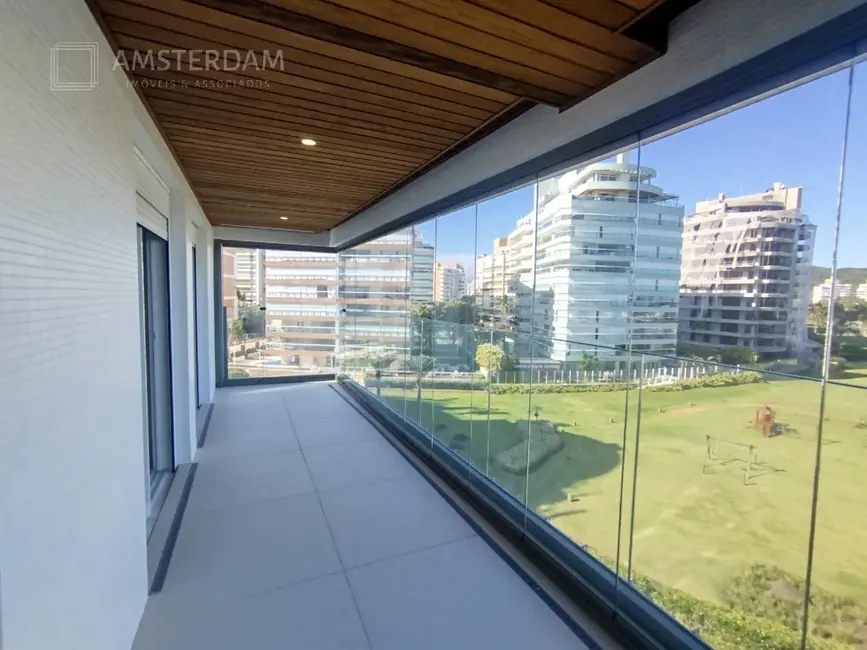 Foto 5 de Apartamento com 4 quartos à venda, 135m2 em Bertioga - SP