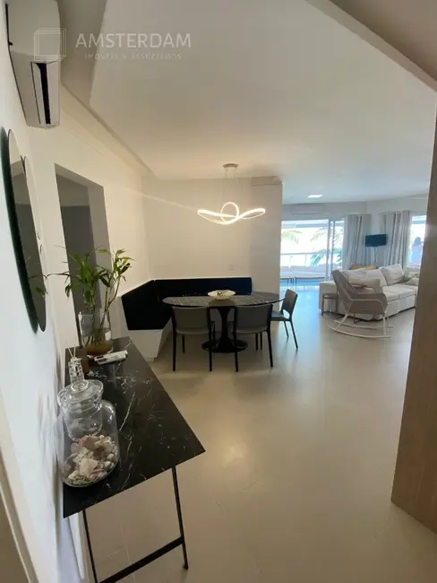 Foto 6 de Apartamento com 5 quartos à venda, 200m2 em Bertioga - SP