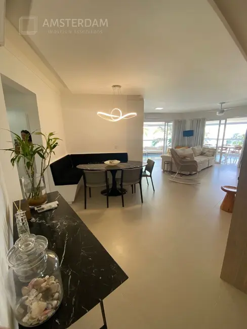 Foto 3 de Apartamento com 5 quartos à venda, 200m2 em Bertioga - SP
