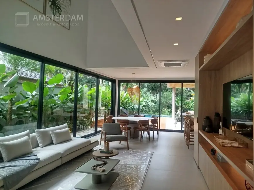 Foto 3 de Casa de Condomínio com 5 quartos à venda, 393m2 em Bertioga - SP