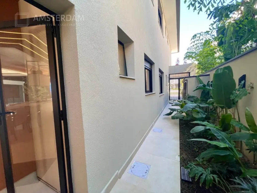 Casa de Condomínio com 7 quartos à venda, 526m2 em Bertioga - SP - imagem 8 Foto 8 de Casa de Condomínio com 7 quartos à venda, 526m2 em Bertioga - SP