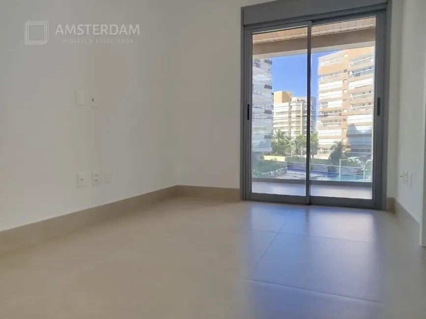 Foto 8 de Apartamento com 3 quartos à venda, 141m2 em Bertioga - SP
