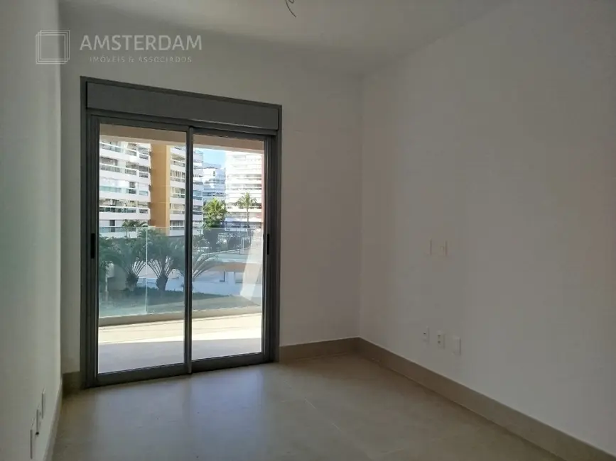 Foto 8 de Apartamento com 3 quartos à venda, 141m2 em Bertioga - SP