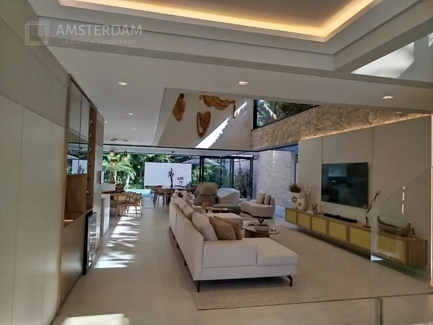 Casa de Condomínio com 6 quartos à venda, 580m2 em Bertioga - SP - imagem 6 Foto 6 de Casa de Condomínio com 6 quartos à venda, 580m2 em Bertioga - SP