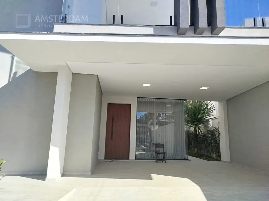 Casa de Condomínio com 6 quartos à venda, 350m2 em Bertioga - SP - imagem 3 Foto 3 de Casa de Condomínio com 6 quartos à venda, 350m2 em Bertioga - SP
