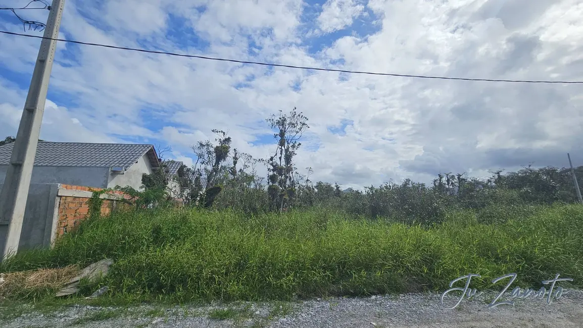 Foto 3 de Terreno / Lote à venda, 450m2 em Matinhos - PR