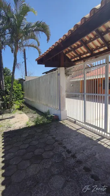 Foto 2 de Casa com 4 quartos à venda, 432m2 em Nereidas, Guaratuba - PR