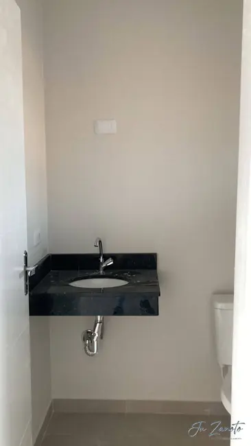 Sobrado com 3 quartos à venda, 107m2 em Nereidas, Guaratuba - PR - imagem 8 Foto 8 de Sobrado com 3 quartos à venda, 107m2 em Nereidas, Guaratuba - PR