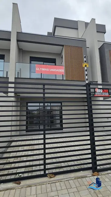 Foto 1 de Sobrado com 4 quartos à venda, 175m2 em Matinhos - PR