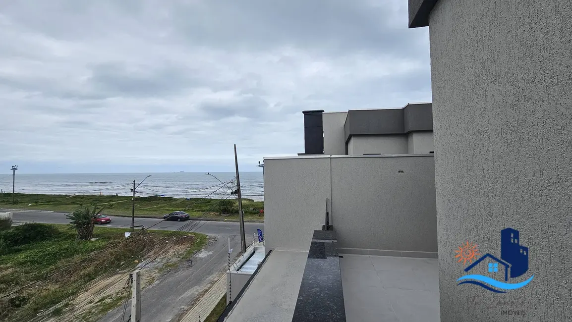 Foto 6 de Sobrado com 4 quartos à venda, 175m2 em Matinhos - PR