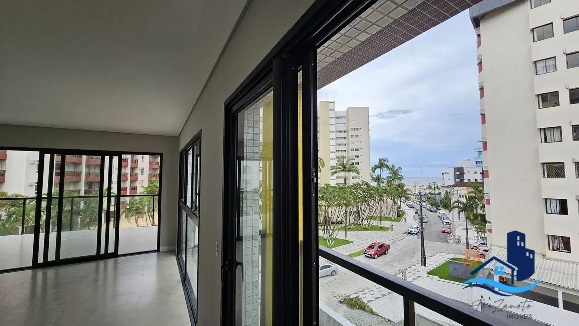 Foto 2 de Apartamento com 3 quartos à venda, 167m2 em Matinhos - PR