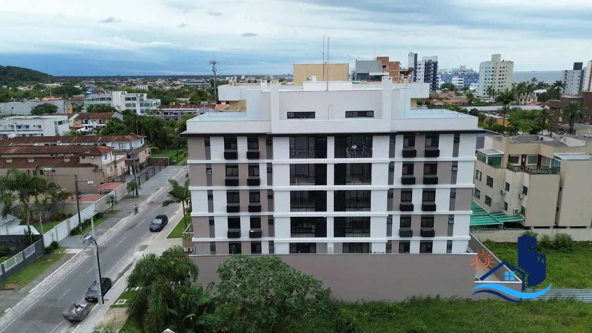 Foto 3 de Apartamento com 2 quartos à venda, 67m2 em Matinhos - PR