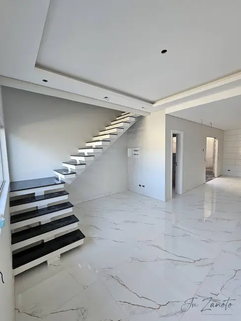 Foto 2 de Sobrado com 2 quartos à venda, 85m2 em Centro, Matinhos - PR