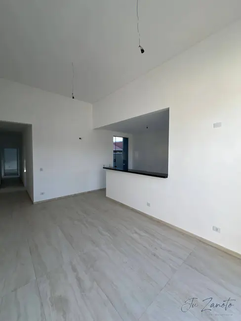 Casa com 3 quartos à venda, 96m2 em Nereidas, Guaratuba - PR - imagem 6 Foto 6 de Casa com 3 quartos à venda, 96m2 em Nereidas, Guaratuba - PR