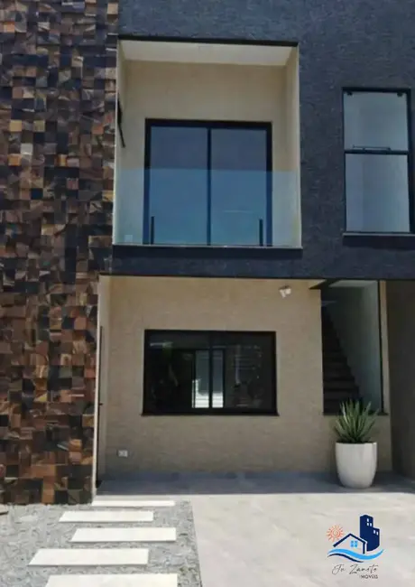 Foto 2 de Casa com 3 quartos à venda, 150m2 em Matinhos - PR