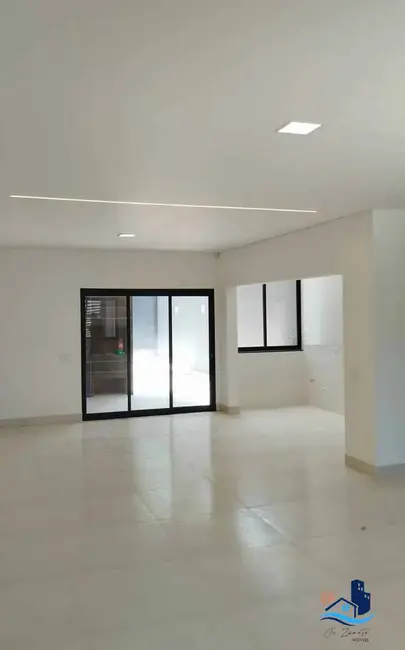 Foto 5 de Casa com 3 quartos à venda, 150m2 em Matinhos - PR