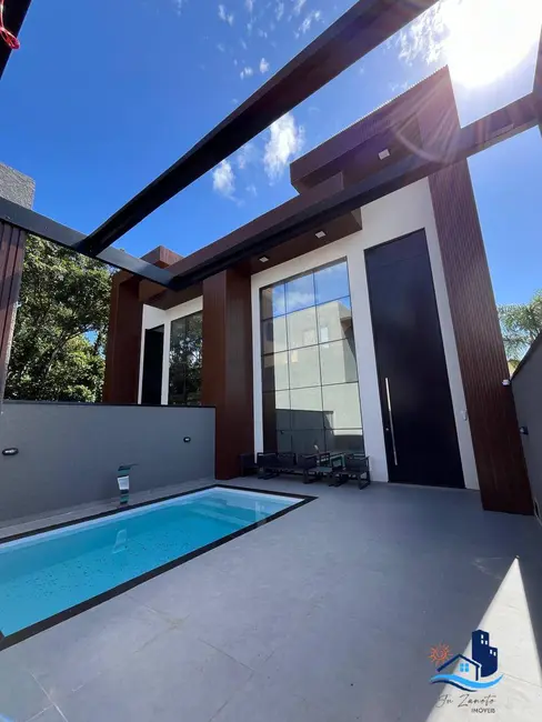 Foto 1 de Sobrado com 3 quartos à venda, 127m2 em Guaratuba - PR