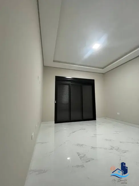 Sobrado com 3 quartos à venda, 127m2 em Guaratuba - PR - imagem 9 Foto 9 de Sobrado com 3 quartos à venda, 127m2 em Guaratuba - PR