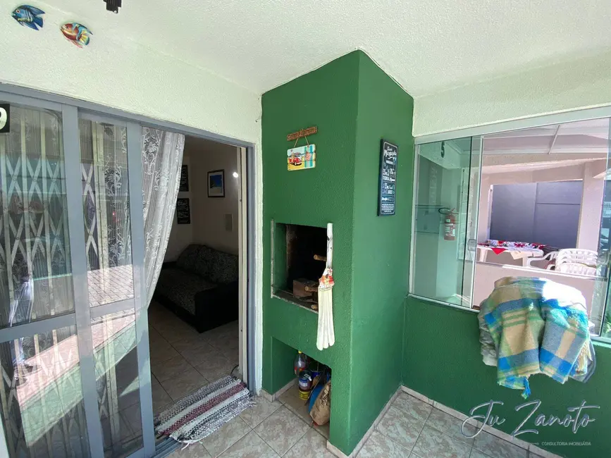Foto 2 de Apartamento com 2 quartos à venda, 55m2 em Matinhos - PR