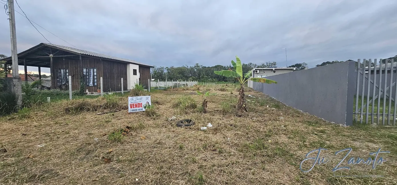 Foto 3 de Terreno / Lote à venda, 360m2 em Matinhos - PR
