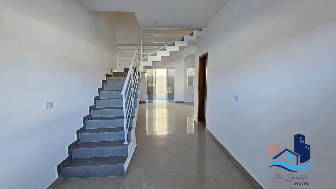 Sobrado com 3 quartos à venda, 112m2 em Pontal Do Parana - PR - imagem 2 Foto 2 de Sobrado com 3 quartos à venda, 112m2 em Pontal Do Parana - PR