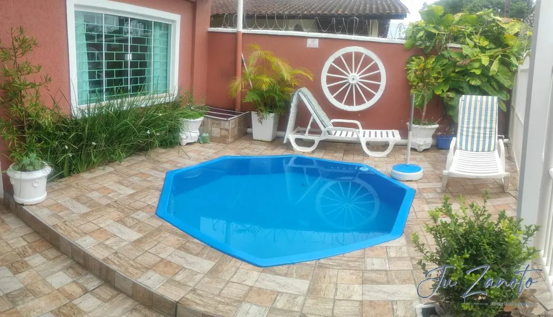 Foto 5 de Sobrado com 5 quartos à venda em Matinhos - PR
