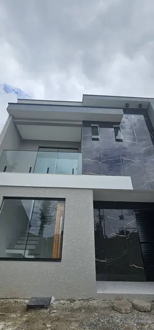 Foto 3 de Sobrado com 3 quartos à venda, 110m2 em Matinhos - PR