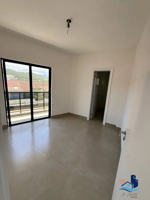Foto 6 de Sobrado com 2 quartos à venda, 100m2 em Matinhos - PR