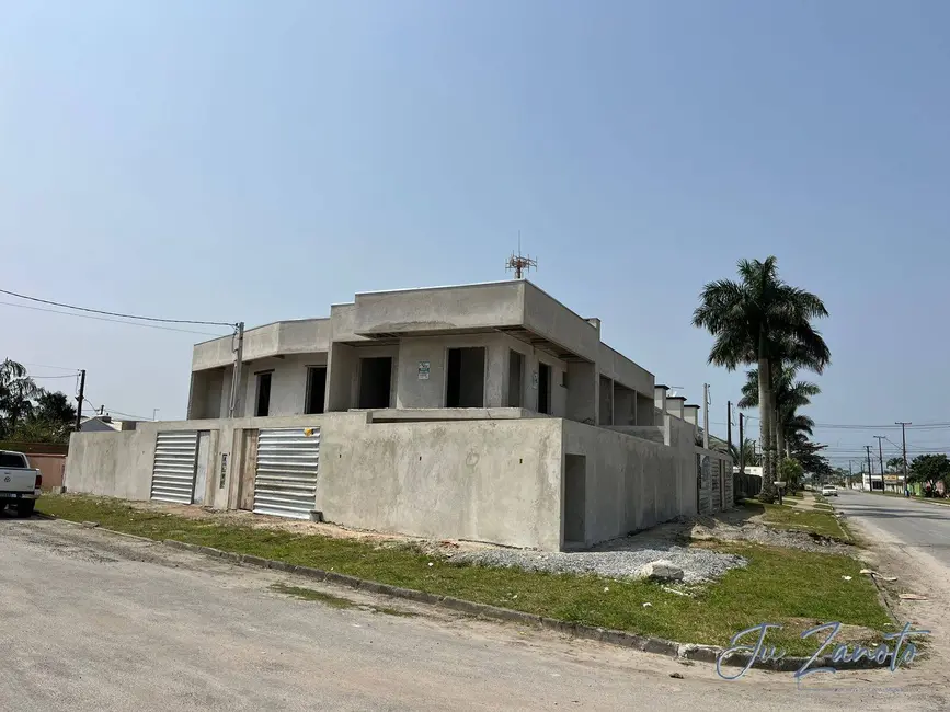 Foto 1 de Casa com 2 quartos à venda, 100m2 em Matinhos - PR