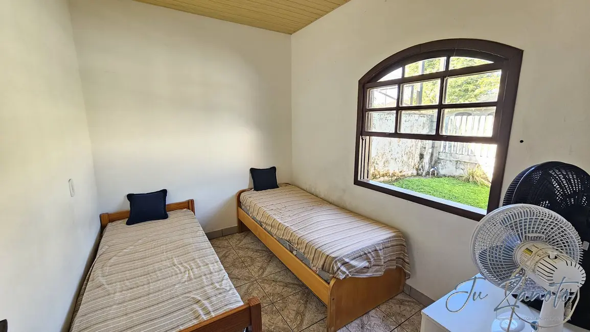 Foto 4 de Casa com 2 quartos à venda, 300m2 em Matinhos - PR