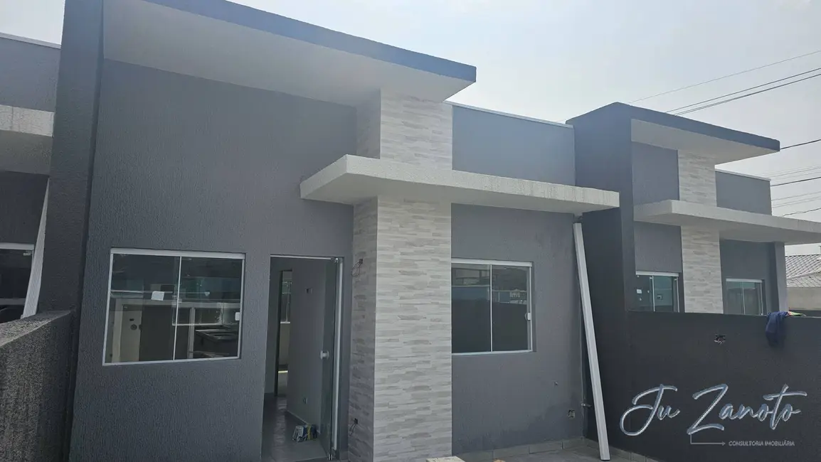 Foto 1 de Casa com 2 quartos à venda, 50m2 em Matinhos - PR