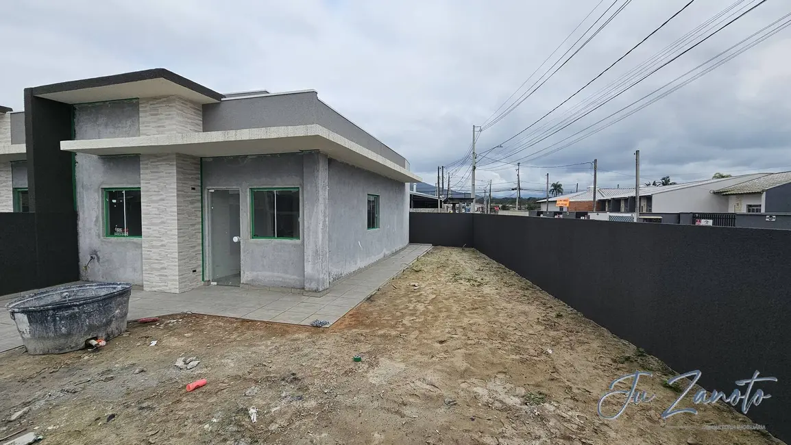 Foto 5 de Casa com 2 quartos à venda, 50m2 em Matinhos - PR