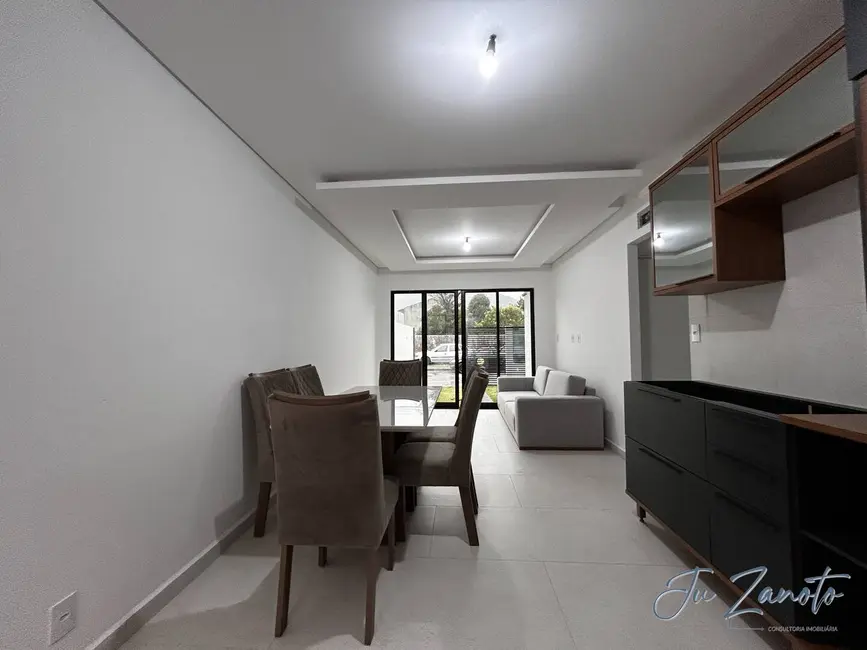 Foto 1 de Casa com 3 quartos à venda, 116m2 em Matinhos - PR