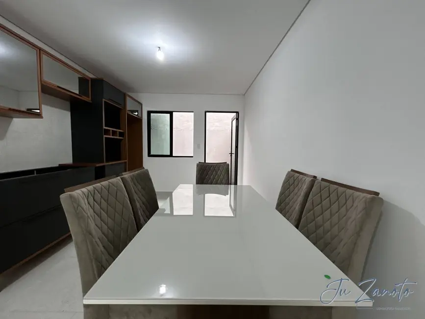 Casa com 3 quartos à venda, 116m2 em Matinhos - PR - imagem 4 Foto 4 de Casa com 3 quartos à venda, 116m2 em Matinhos - PR