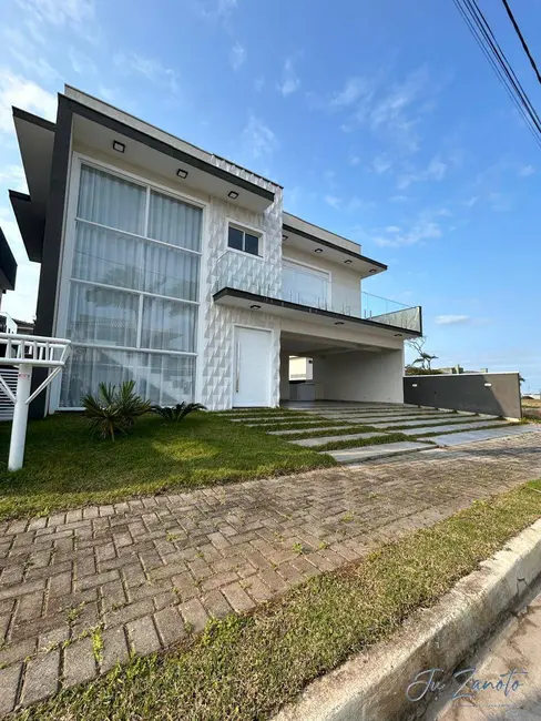 Foto 2 de Casa com 4 quartos à venda, 363m2 em Itapoa - SC